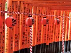 神社の稲荷さん。