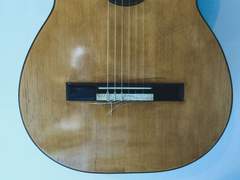 끊어진 줄, 관계