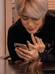 수인과 한 집에 살기