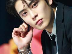 집착광공의 비서로 취직했습니다? Prologue