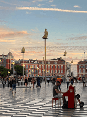 미드나잇 인 니스