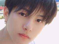 [런쥔/제노] 네임 버스 세계에서 환생한 Cameo