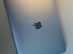 집 구석에 있지 말고 나가서 돈 좀 벌어!