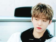 다시 돌아온 홍일점 01