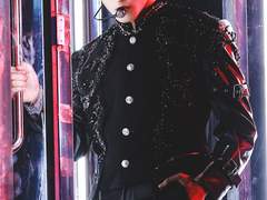 영웅은 스스로 고립시킨다