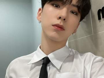 [기현] 적당히 좋아하는 게_3