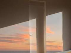 왜 우리가 밤에만 대화하는지 上