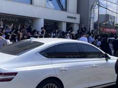 불행한 덕질썰 - 더보이즈 페라가모 팝업행사 썰