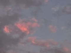 철길 옆에 서서