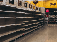 프롤로그> 아주 이상한 수요일의 민형 +1