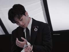 Q: 김여주랑 이민형이랑 싸웠어요?