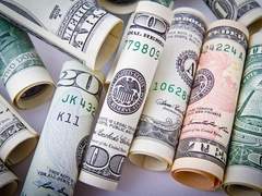 돈이란 무엇일까? 자본주의 세상에서의 돈에 대한 태도 재조명