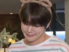 고양이한테 절대 휴대폰 뺏기지 마세요 TALK 9