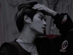 너도 내가 좋아할 때나 특별하지++