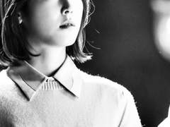 다만 한 순간의 맑은 날을 기다리는