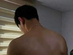 [셔누] 무뚝뚝한 아내와 곰같은 남편