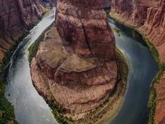전투사가 종족을 위해 목숨을 거는 마음으로 삶에 투쟁하고 장렬히 죽음을 맞이하라