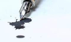 본질적인 의문이 일었다. 나는 과연 너를 사랑하고 있을까, 라는 그런 의문이.