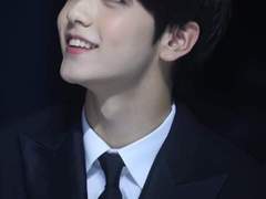 [수빈] 카페 알바생 김여주×단골 손님 최수빈