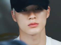 건드리면 물어요