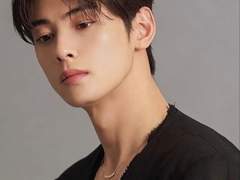 문이 열릴 때마다 기대했다가 실망하게 되니까