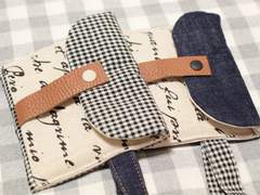 핸드메이드 스트랩 파우치