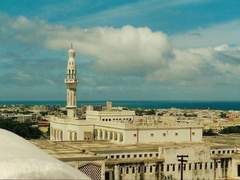 의자 고치는 여인 (중-2)