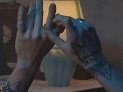 갑자기 뽀뽀할때 짭구삼의 반응은?