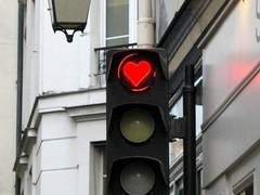 하늘만은 푸르다