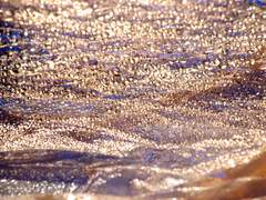 그러나 돌이켜 보면 그것도 다 추억이지