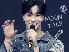Moon Talk🍀.ver