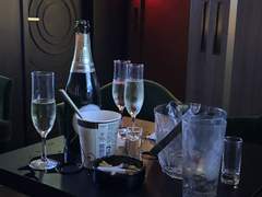 오타쿠의 일본 호스트바 체험기 (6) - 롯폰기 보이즈바 체험기 -