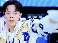 프러포즈하는 박정우