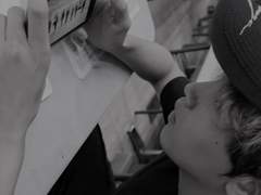 맞담하는 사이 TALK