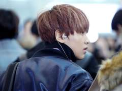 맞담하는 사이에서 연애하는 사이 TALK