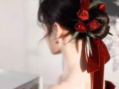 다정한 검정색이 묻은 팔레트