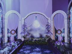 해가 닿지 않는 보랏빛 바다