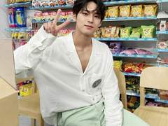 [김민규 빙의글] 편의점 오빠