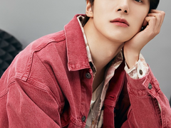 02. "너는 내년에도 연기할 거잖아."