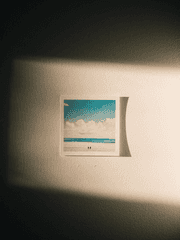 닻별 3장: 추억- 빛이 나는 빛바랜 사진