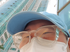 브베의 생각 - 침착하게 시간을 열조각으로 나눌 생각을 하는 중