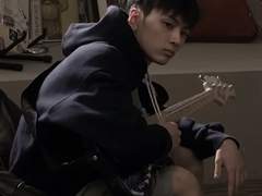 행복 같은 어떤 것, 도취 같은 어떤 것, 고양된 삶 같은 어떤 것