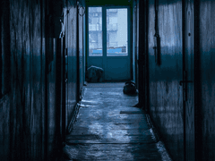 어쩌다 우리가 꿈꾸던 미래는 정말 꿈으로만 남은걸까