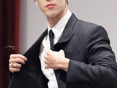 생일카페의 주인공이 등장했다 07