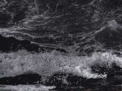 당신을 만난 후 계속 비가 내렸다.