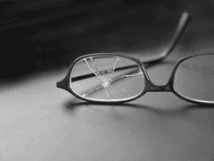 한율1. 박제된 이야기꾼 (1)