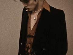 결혼했는데 첫날밤은 아직