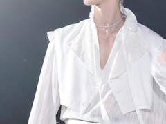 이젠 닿을 수 없는 그 애에게