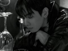 호랑이 잡으려면 호랑이굴로.