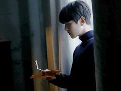 사랑한다는 말로 위로가 되지 않았던